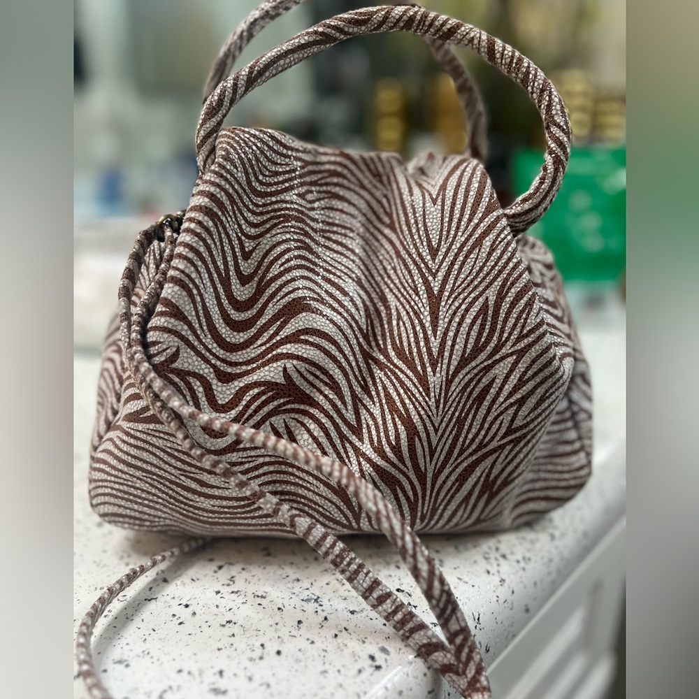 Hobo ADALYN SMALL FRAME CROSSBODY - Picture 2 of 7